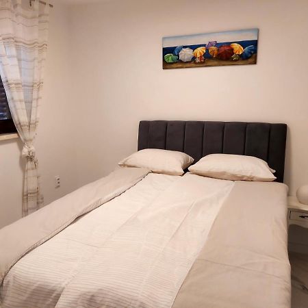 Apartman S Dvije Spavace Sobe 波雷奇 外观 照片