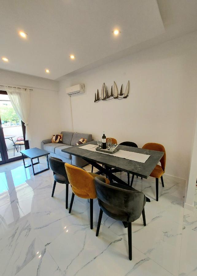 Apartman S Dvije Spavace Sobe 波雷奇 外观 照片