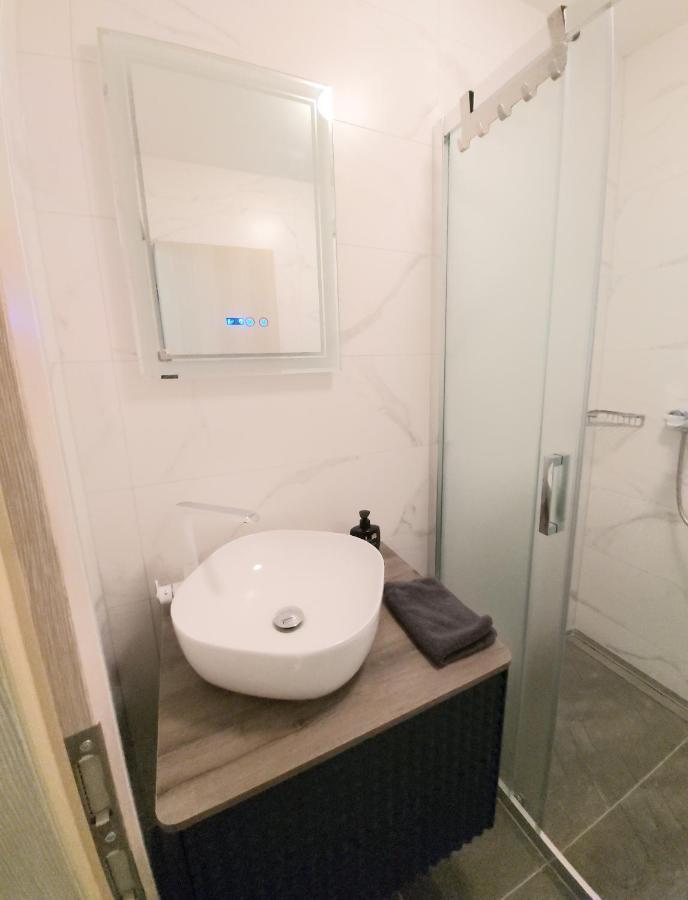 Apartman S Dvije Spavace Sobe 波雷奇 外观 照片