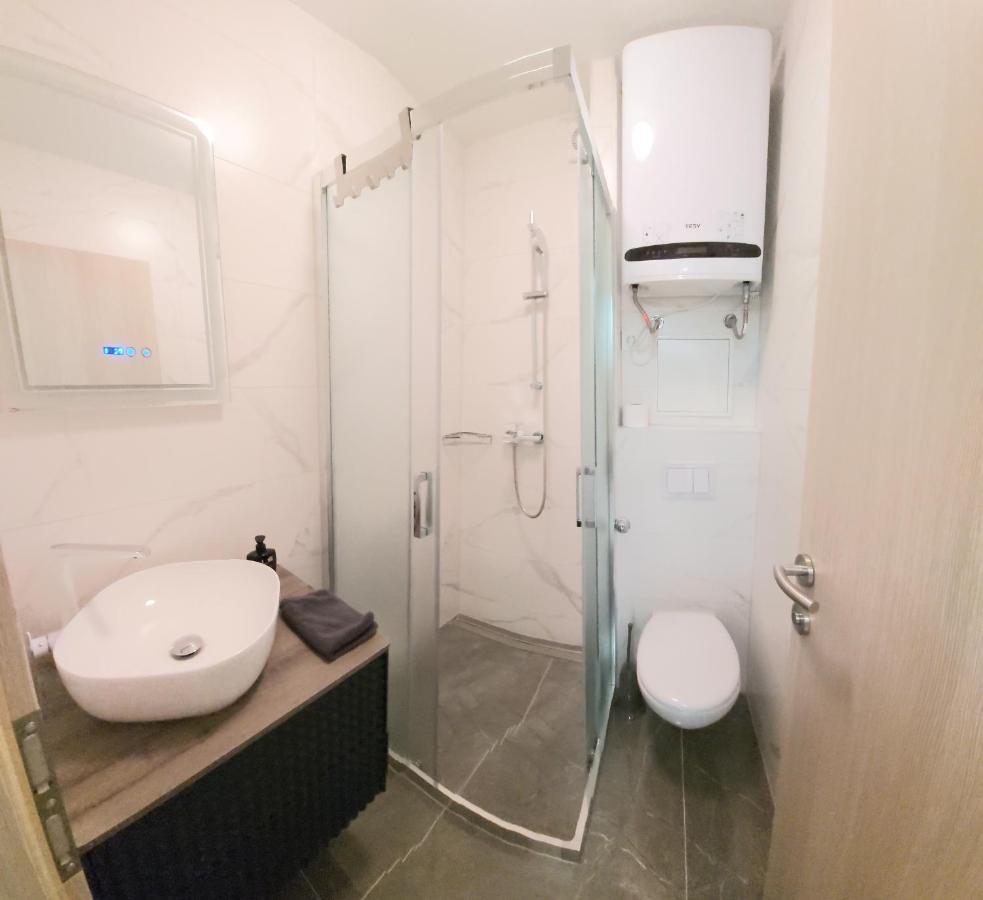 Apartman S Dvije Spavace Sobe 波雷奇 外观 照片